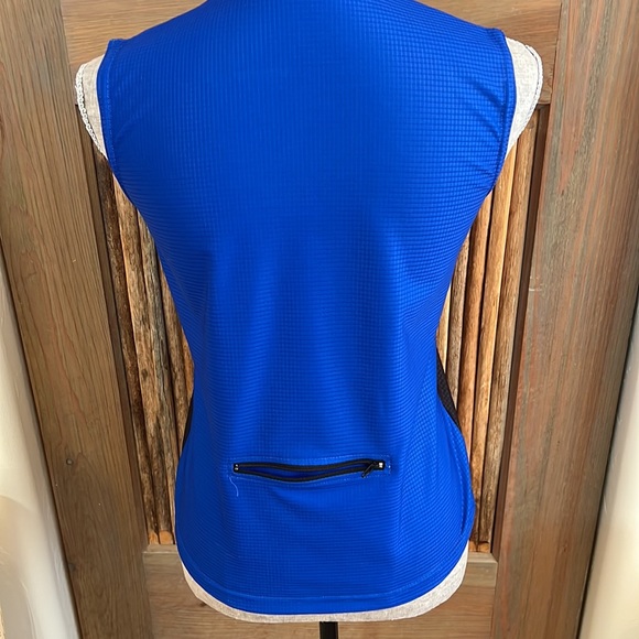 Biemme Sport Women Cycling Sleeveless Jersey, Size Medium, 3/4 Front Zipper - Picture 2 of 9